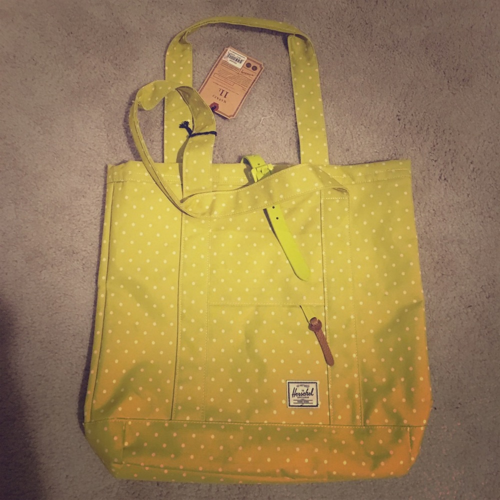 NWT Herschel Market Tote